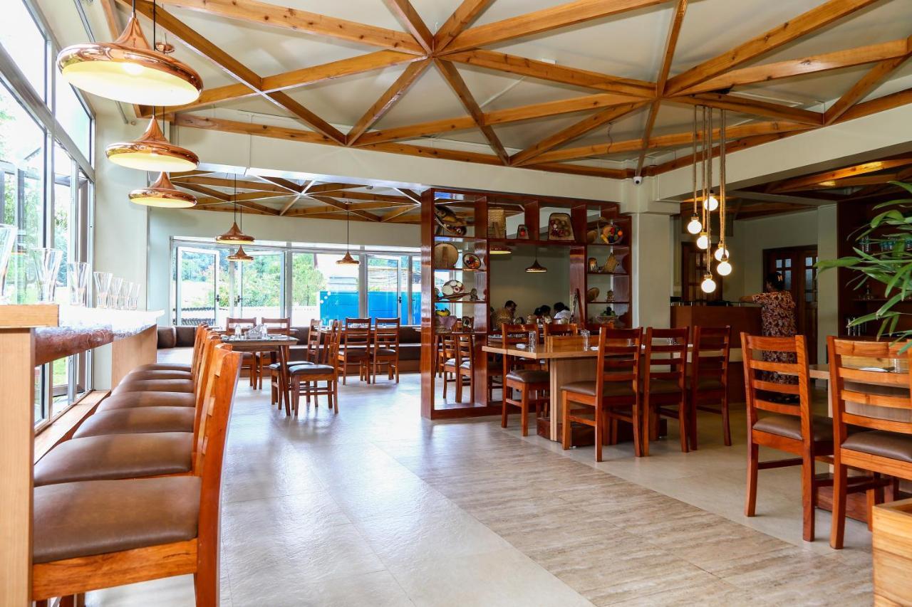 The Golf Retreat, Shillong Exterior foto